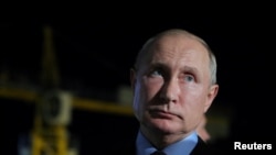 Presiden Rusia Vladimir Putin saat meninjau kosmodrom Vostochny, dekat kota Tsiolkovsky di kawasan Amur, Rusia, 6 September 2019. (Foto: dok).