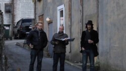 Borjan Jovanović i Kijanu Rivs na snimanju filma "Henrijev zločin" 2009.