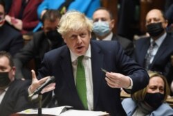 PM Boris Johnson memberikan penjelasan di depan parlemen Inggris di London (foto: dok).