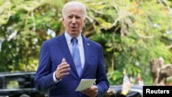 ប្រធានាធិបតី​សហរដ្ឋ​អាមេរិក​លោក Joe Biden ថ្លែង​ទៅ​កាន់​ប្រព័ន្ធផ្សព្វផ្សាយ​អំពី​ករណី​វាយប្រហារ​ដោយ​គ្រាប់មីស៊ីល​លើ​ប្រទេស​ប៉ូឡូញ នៅ​កោះ​បាលី ប្រទេស​ឥណ្ឌូណេស៊ី ថ្ងៃទី ១៦ ខែវិច្ឆិកា ឆ្នាំ២០២២។ 