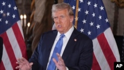 Presidenti i zgjedhur Donald Trump flet gjatë një konference për shtypin në Mar-a-Lago në Palm Beach, Florida, 16 dhjetor 2024.