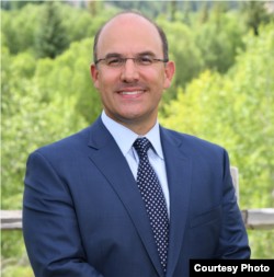 후안 자라테 전 미국 재무부 테러·금융 담당 차관보.