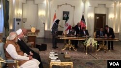 بر اساس ارقام رسمی در حال حاضر ۱۳۰ شرکت افغان در بندر چابهار ثبت شده است