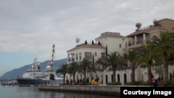 Radončiću su nakon prodaje apartmana u „Kseniji“ ostala dva parking-mjesta u ovoj rezidenciji.