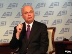 前国安局、中情局局长海登将军（美国之音 莉雅拍摄）