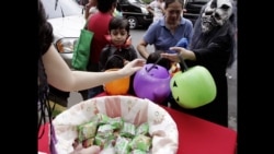 Bu bayramda bolalar uyma-uy yurib, shirinlik yig'adi