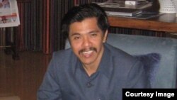 លោក ​ណាន់ ស៊ី​ ជា​អតីត​ឯកអគ្គរាជទូត​ខ្មែរ​ប្រចាំ​ប្រទេស​ប្រ៊ុយណេ​ និង​ជា​អ្នក​ តំណាងរាស្ត្រ​គណបក្ស​ហ៊្វុនស៊ីនប៉ិច។