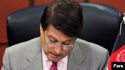 انورالحق احدی، وزیر پیشین تجارت