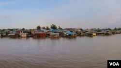 Rivers Etch the Cambodian Way of Life
