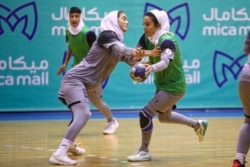 تمرین تیم ملی هندبال بانوان برای حضور در رقابت‌های جهانی اسپانیا