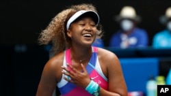 นาโอมิ โอซากะ