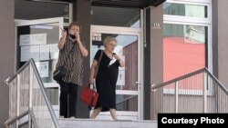 Melisa Kovačević, sutkinja Općinskog suda u Zenici (lijevo), optužena je za zloupotrebu položaja, primanje dara i drugih oblika koristi te trgovinu utjecajem zbog čega joj prijeti zatvorska kazna (Foto: CIN)