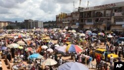 Vue du marche de Mokolo, Yaoundé, Cameroun, 10 octobre 2011