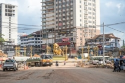 Unfinished construction buildings in downtown Sihanoukville, Preah Sihanouk province, Cambodia, May 17, 2020. (Khan Sokummono/VOA Khmer)