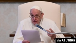 Paus Fransiskus di Vatikan 