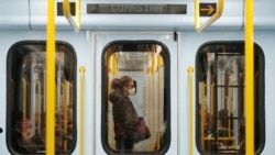 Quiz - Does Wearing Two Masks Provide More Protection?