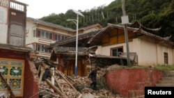 중국 쓰촨성에서 지난 2017년 발생한 지진으로 사찰 인접 구조물이 붕괴된 모습. (자료사진)