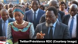 Le président Joseph Kabila Kabange inaugure le Centre commercial Hypnose, aux côtés de sa femme, à Lubumbashi, Haut-Katanga, 2 juin 2018. (Twitter/Présidence RDC)