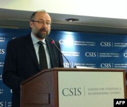 Vaşinqtonda Azərbaycanın 20 illik müstəqillik tarixi müzakirə edildi