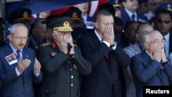 Turkey Mourns 2 Pilots Downed by Syria