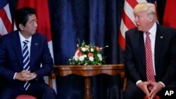 도널드 트럼프 미국 대통령(오른쪽)과 아베 신조 일본 총리.