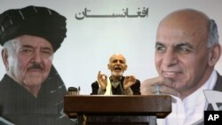 آقای احمدزی می گوید برای تامین صلح، منبر و ارگ باید در یک جهت کار کند