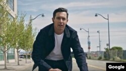 Google and Levi's have teamed up to create the world's first smart jacket that communicates with mobile devices.