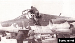 ზურაბ იარაჯული, საქართველოს ეროვნული გმირი, ერთ-ერთი სამბრძოლო გაფრენის წინ, ირაკლი ალადაშვილის ფოტო