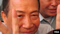 លោក​ម៉ម សូណង់ដូ​ 