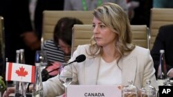ملانی جولی، وزیر خارجه کانادا