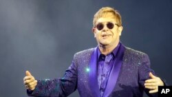 Musisi Inggris, Elton John