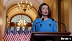 ប្រធាន​រដ្ឋសភា​អ្នកស្រី Nancy Pelosi ថ្លែង​សុន្ទរកថា​ស្តីពី​កញ្ចប់​ជំនួយ​សេដ្ឋកិច្ច​ នៅ​មុន​ការ​បោះឆ្នោត​នៅ​ក្នុង​រដ្ឋសភា នៅ​វិមានសភា Capitol Hill ក្នុង​រដ្ឋធានី​វ៉ាស៊ីនតោន កាលពី​ថ្ងៃទី១៣ ខែមីនា ឆ្នាំ២០២០។