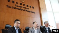 和平占中三位发起人陈健民（左起）、戴耀庭以及朱耀明牧师(美国之音海彦拍摄)