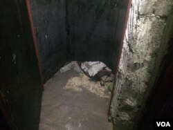 Hamam Alil was recaptured by the Iraqi Army in early November. Islamic State left behind mass graves and prison cells like this one locals say sometimes held seven people at one time on Dec. 7, 2016 in Hamam Alil, Iraq. (H.Murdock/VOA)