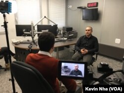 Netanel Toobian, director of Persian broadcasts at Kan, speaks to VOA Persian in Tel Aviv, Israel, Jan. 18, 2018.