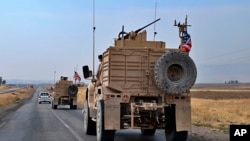 Konvoi kendaraan militer AS dekat Dahuk, Irak, 21 Oktober 2019. (Foto: dok).
