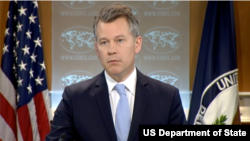 Juru bicara Departemen Luar Negeri AS, Jeff Rathke (foto: dok).