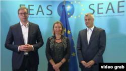 Predsednici Srbije i Kosova sa visokom predstavnicom EU Federikom Mogerini u Briselu