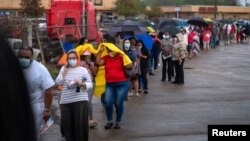 Redovi za glasanje u Nju Orleansu, u Luizijani, 27. oktobar 2020. (Foto: Rojters/Kathleen Flynn)