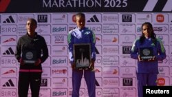 በውድድሩ በሴቶች ከአንድ እስከ ሦስት የወጡት በዳቱ ሂርጳ ደራ ዲዳ እና ትዕግስት ግርማ 