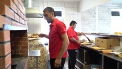 Ishchi migrantlar hayotidan: Rossiyada "Tandir" egasi Alisher