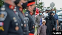 خانوادهٔ سلمان افضل 