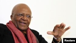 Desmond Tutu, lauréat d'un prix de la Fondation Mo Ibrahim