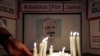 Komite untuk Perlindungan Jurnalis dan organisasi kebebasan pers lainnya meletakkan lilin dalam acara doa bersama di depan Kedutaan Besar Saudi di Washinton D.C, untuk memperingati pembunuhan jurnalis Jamal Khashoggi, 2 Oktober 2019. (Foto: Sarah Silbiger/Reuters)