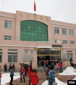 丹东河口断桥附近的毛岸英学校