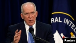 Kepala badan intelijen Amerika (CIA), John Brennan memberikan keterangan kepada media (foto: dok).