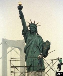 AQShning mashhur "Ozodlik" haykali - 125 yoshda