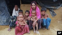 Pengungsi Rohingya di sebuah kemah penampungan pengungsi di Kutupalong (Foto: dok). Konflik Muslim-Budha di Burma telah menyebabkan lebih dari 22.000 orang kehilangan tempat tinggal.