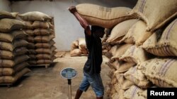 Cijene čokolade će nastaviti rasti kako se kriza kakaa u Zapadnoj Africi produbljuje