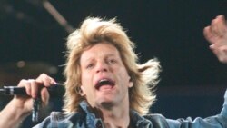 Bon Džovi na koncertu "Zootopia" na stadionu Jenkiza 2002.